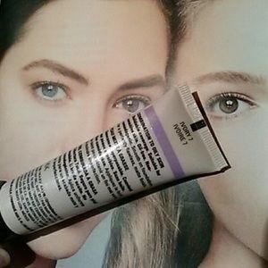 Ivory 7 matte wear foundation